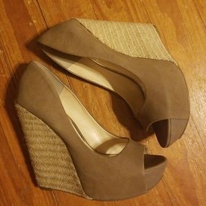 Jeasica Simpson Wedges